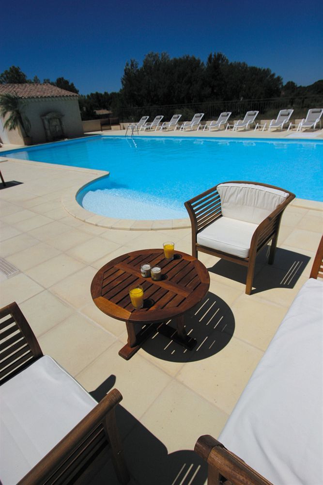 Lagrange Vacances Le Domaine De Bourgeac Paradou Ngoại thất bức ảnh