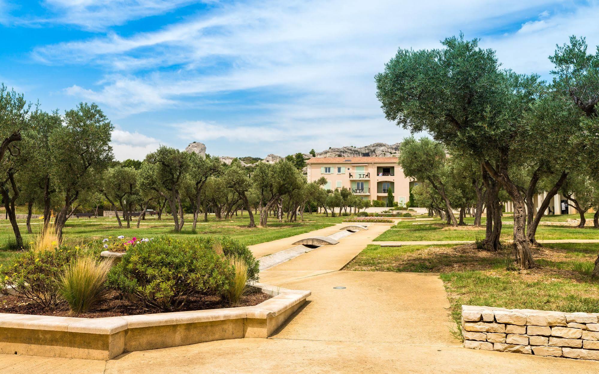Lagrange Vacances Le Domaine De Bourgeac Paradou Ngoại thất bức ảnh
