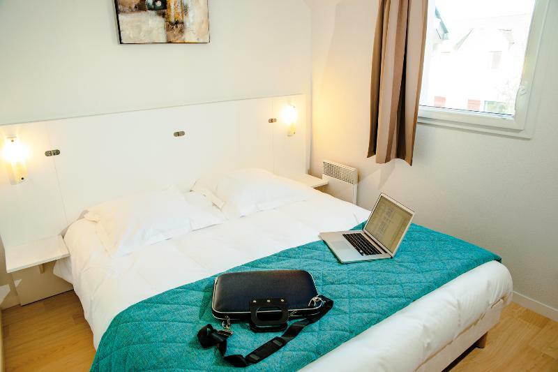 Lagrange Vacances Le Domaine De Bourgeac Paradou Ngoại thất bức ảnh